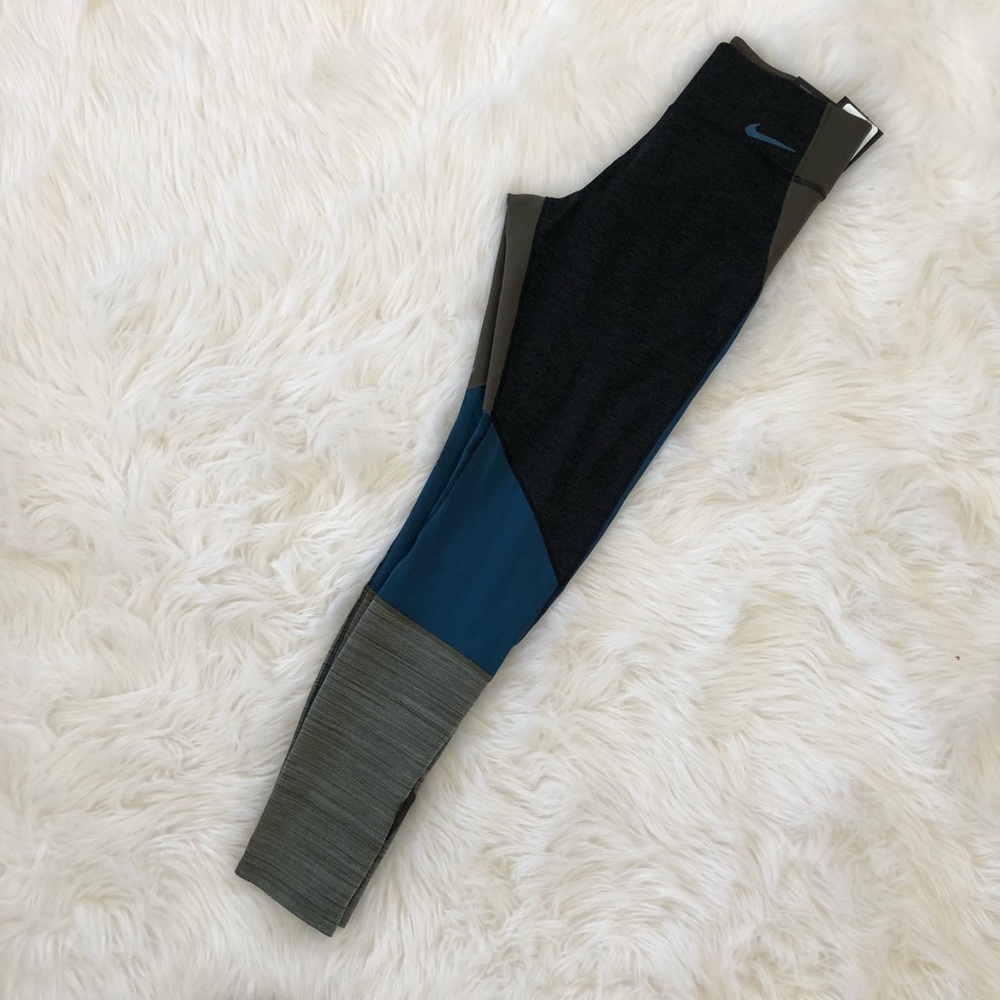 🚫✂️🍀 NWT🍀 NIKE Colorblock Legendary Tights M - Picture 2 of 7